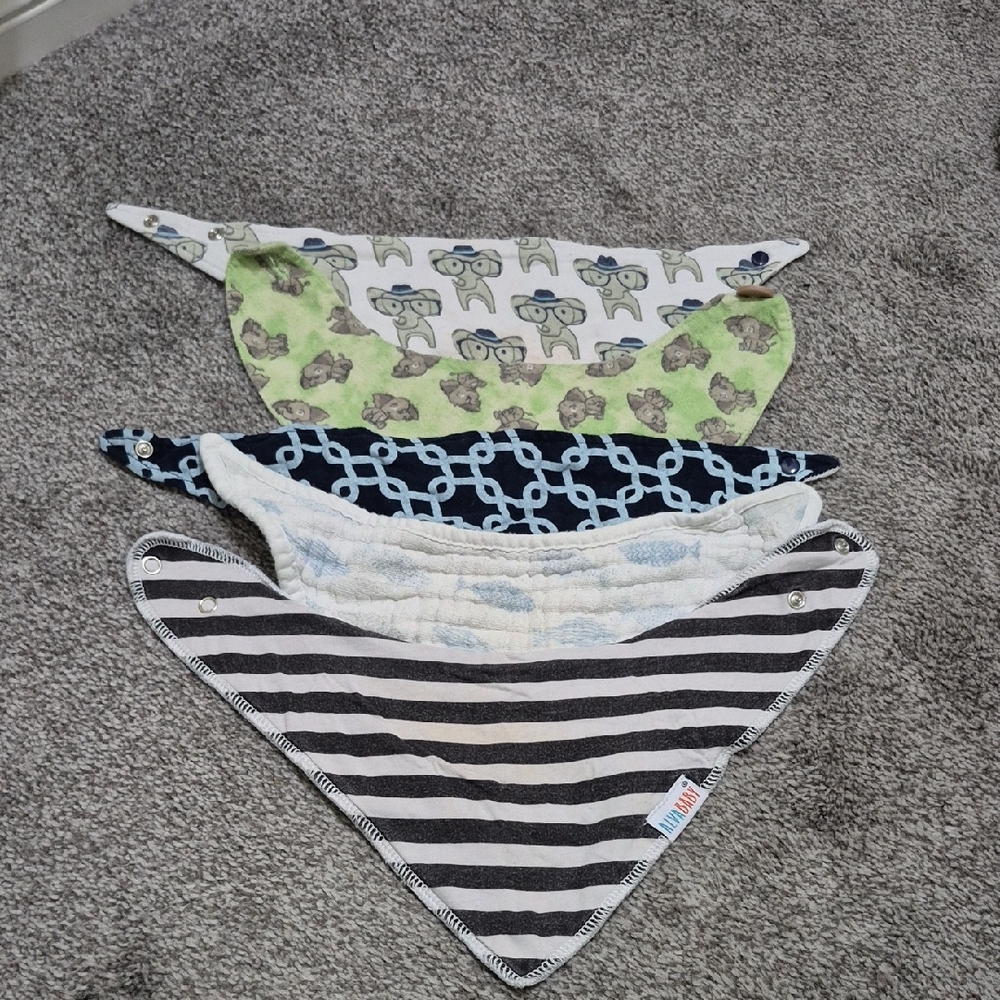 💛10/$20💛Luvable Friends Animal and Patterned Bib Set - Green, Blue, Black